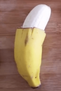 el plátano es uno de los alimentos seguros en BLW por su textura suave